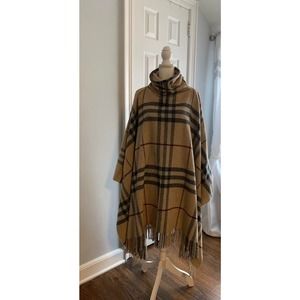 Burberry Authentic Poncho